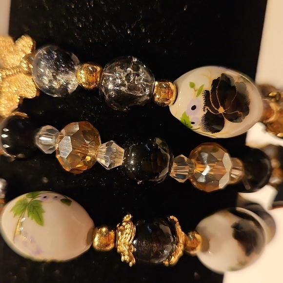 3 Black, White & Goldtone Butterfly Beaded Stretch Bracelet Set - Picture 2 of 6